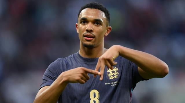 开云体育APP下载-三狮后腰谁搭赖斯？索斯盖特和网友都想选阿诺德！